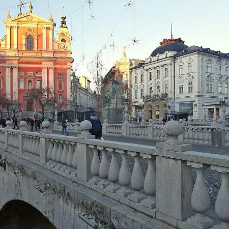 Urban Homy krevet i doručak