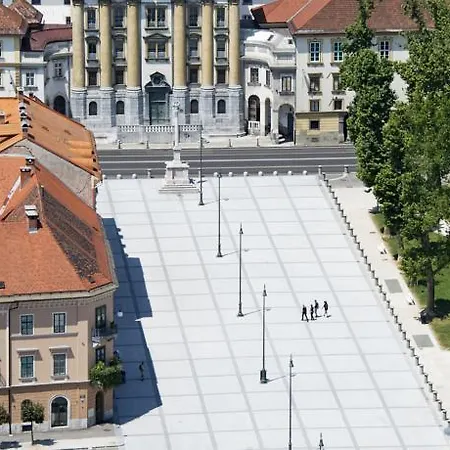 krevet i doručak Urban Homy 4*